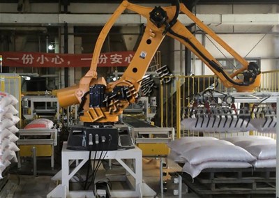 粉料袋裝全自動碼垛機特點