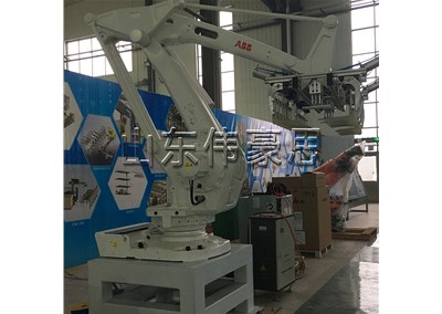 碳粉自動碼垛機器人有哪些技術特點？