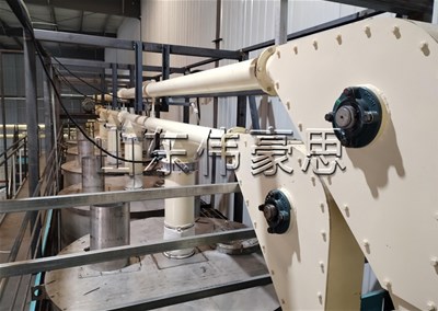 PE粉管鏈式輸送機是如何做到密閉無塵輸送的？